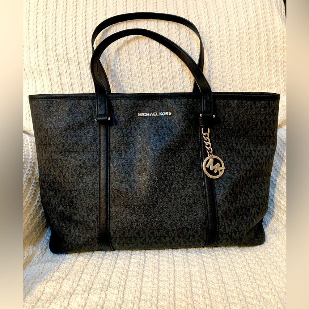 Jet Set Travel Large Logo Top-Zip Tote Bag